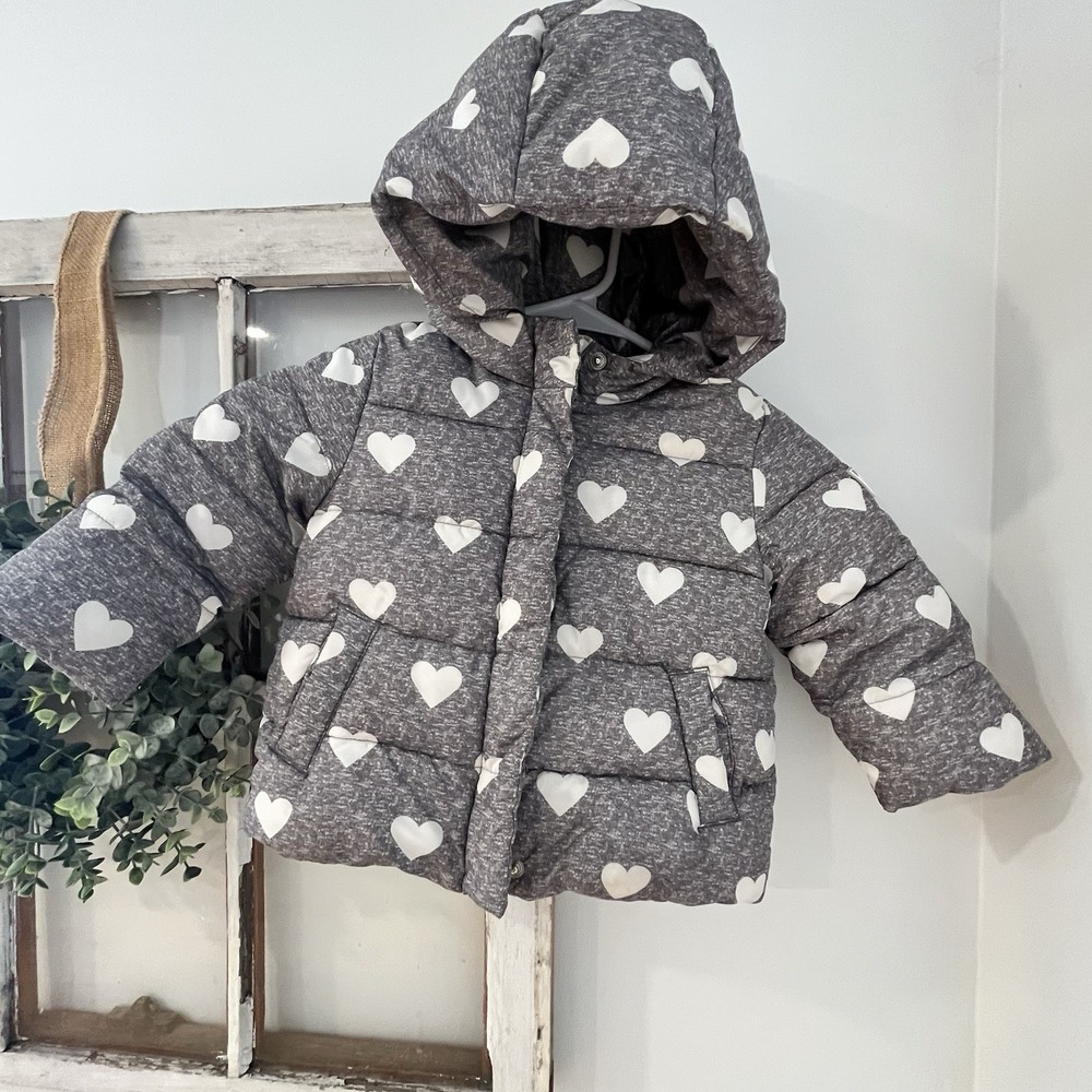 babyGap ColdControl Max Heart Puffer Coat Jacket gray white heart 18-24 Months